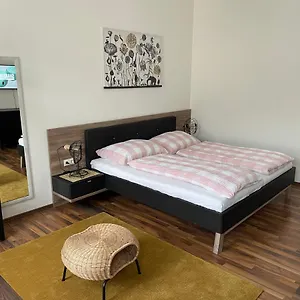 Gesamte In Zentrumsnaehe Apartamento