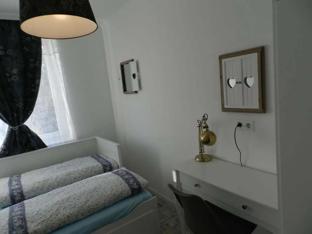 Klassik And Sunny Apartment! Vienna Apartment